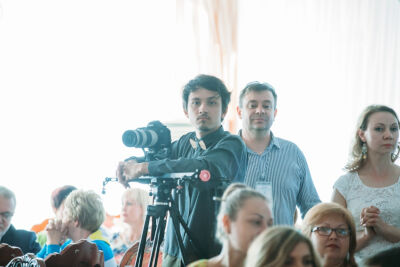 Кинорежиссер Артем Давыдов снимает фильм о нашем декаднике