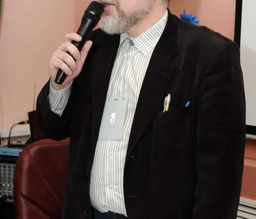 Сандомирский М.Е. вне интернета