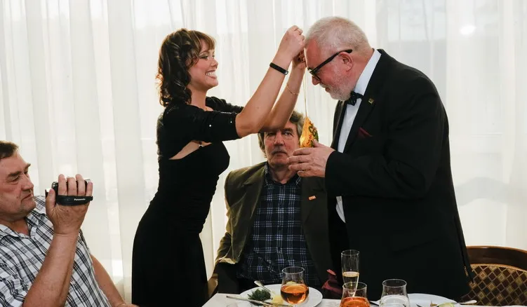 Звезду герою!