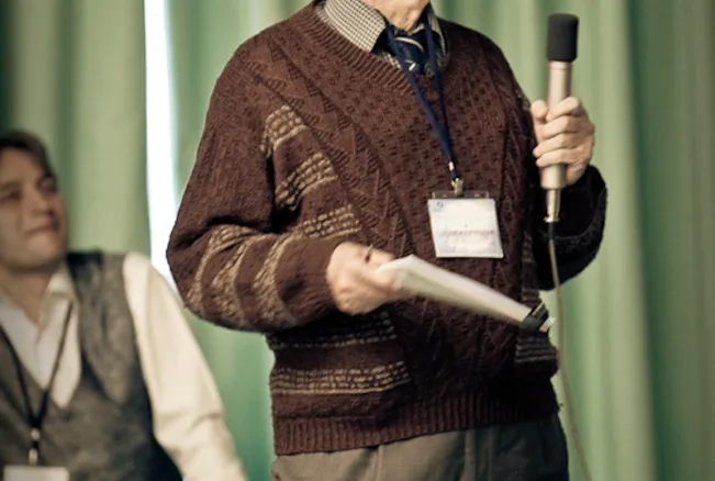 Алексеичик А.Е. задает вопрос докладчику