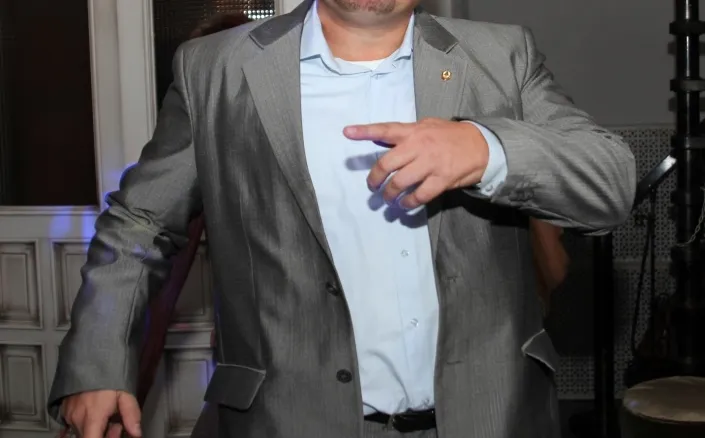 Граховский Станислав (врач-психотерапевт, член Совета НРО ОППЛ, директор «Регионального экспертного бюро») Иногда можно снять пиджак серьезности и подетски дурачиться