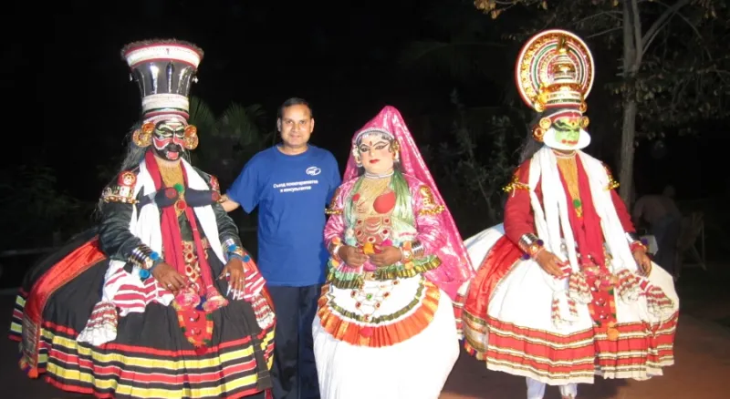 Аджид Вардан с фольклорной группой