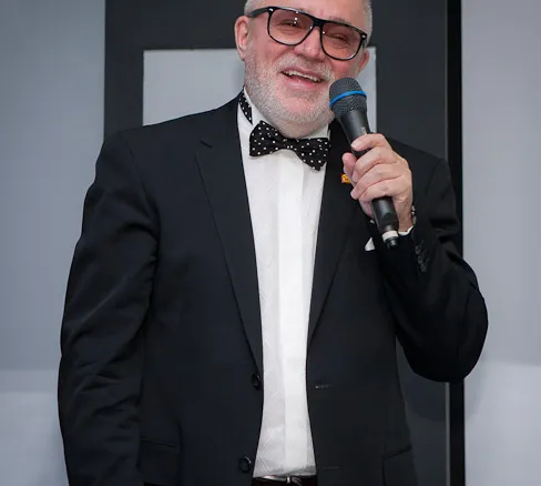 В.В. Макаров открывает съезд лиги