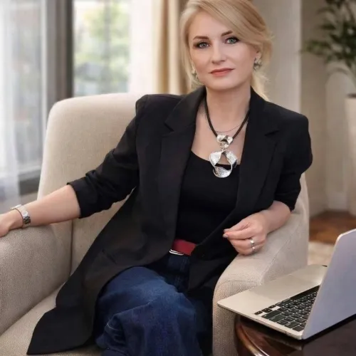 Исакова Светлана Романовна