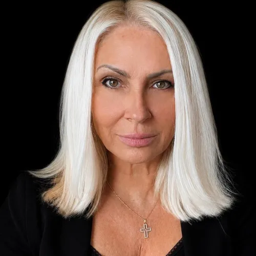 White Nika Alexa